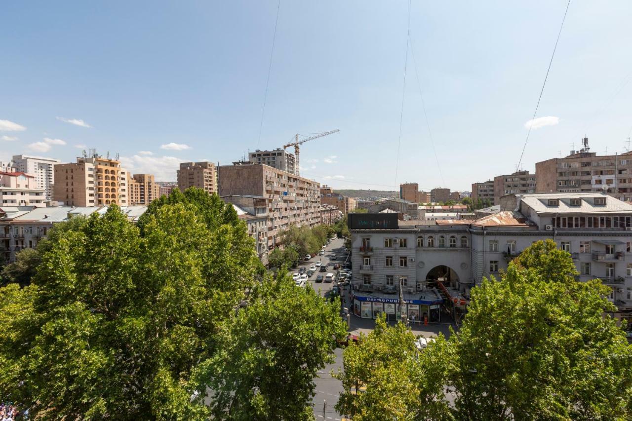 Umba Apartment N3 - Balcony And Mount Ararat View エレバン エクステリア 写真